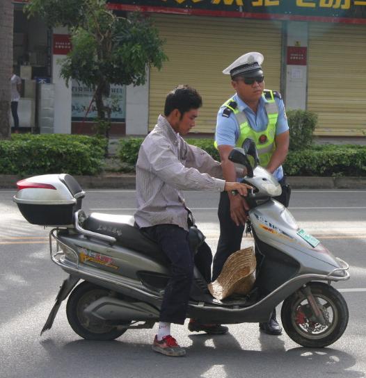 禁电动车最新政策，挑战与机遇的并存观察