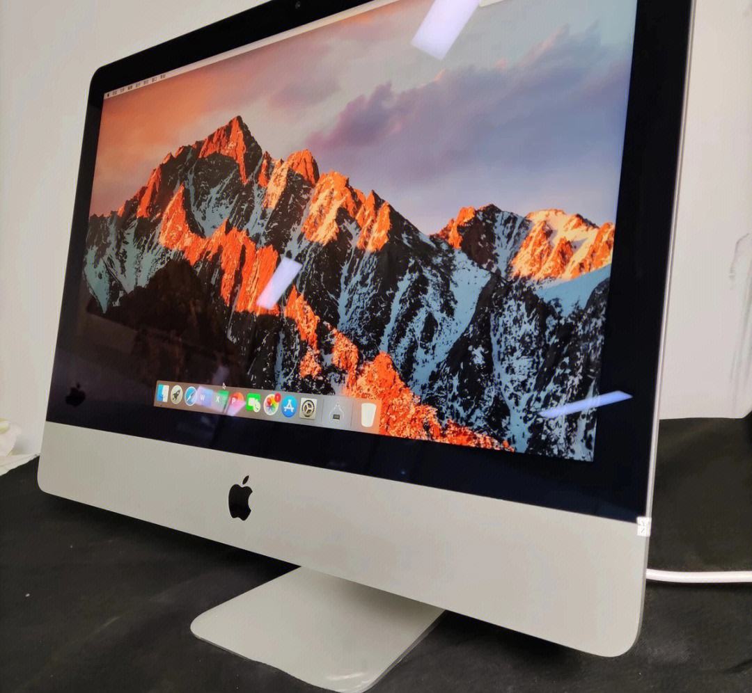 最新IMac，重塑桌面计算的尖端科技巨头